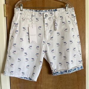 1 LEFT! Size 38-Denim & Flower Power Stretch Shorts